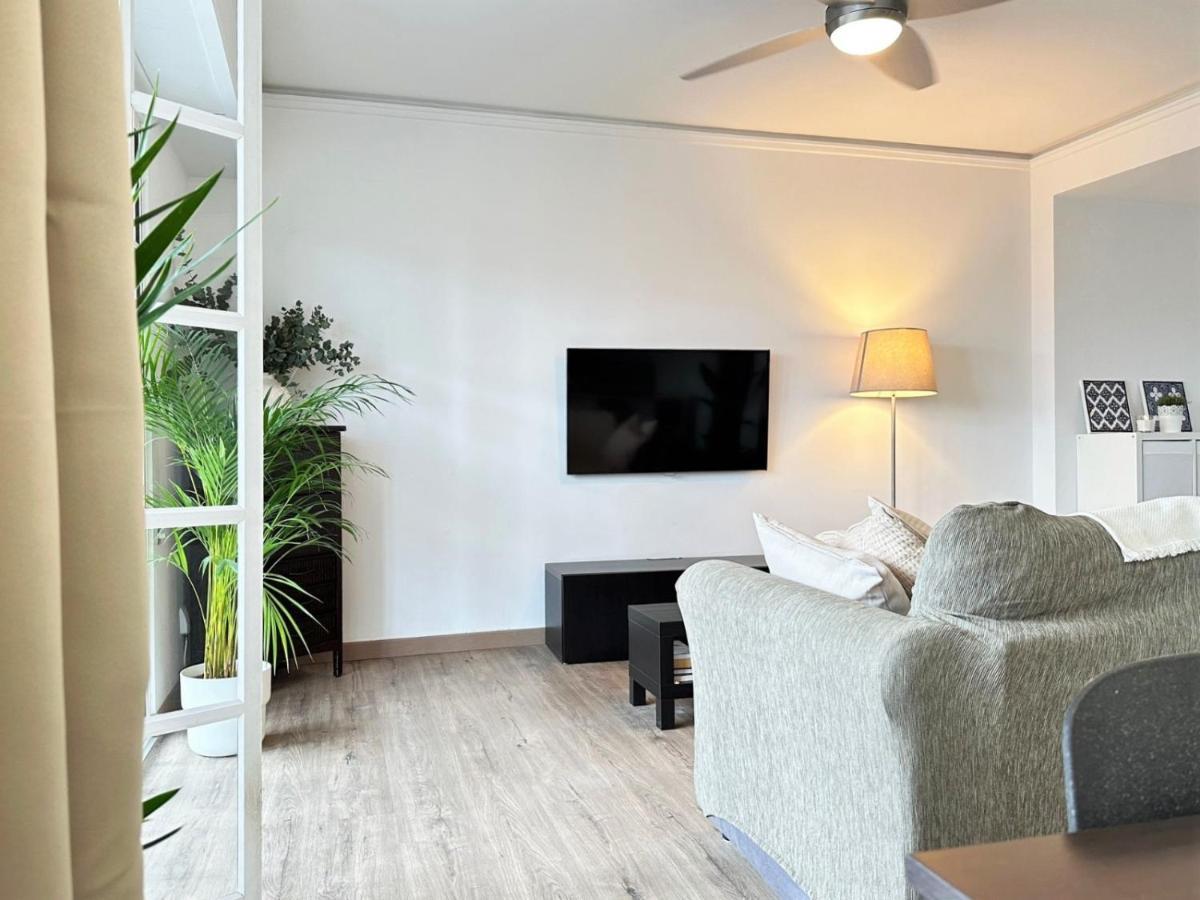 Your Sunny & Spacious Portview Home Valencia Exterior photo